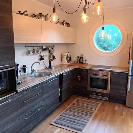 Cozy House With Casa de Férias Talin